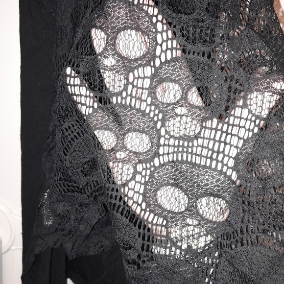 Super cute soft skull tank top - Picture 4 of 4